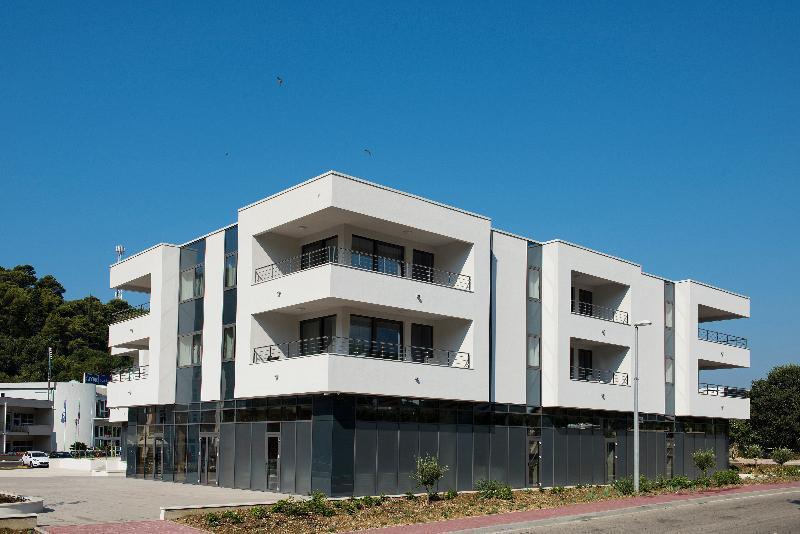 Maistra Select Srebreno Premium Apartments Экстерьер фото